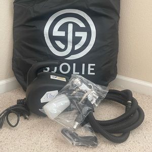 Apollo Mini Mist t5020 spray tan machine and Sjolie foldable tanning tent